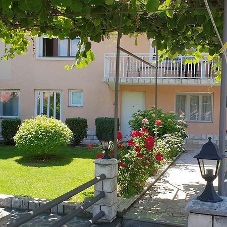 Accommodation Vesa Mostar Esterno foto
