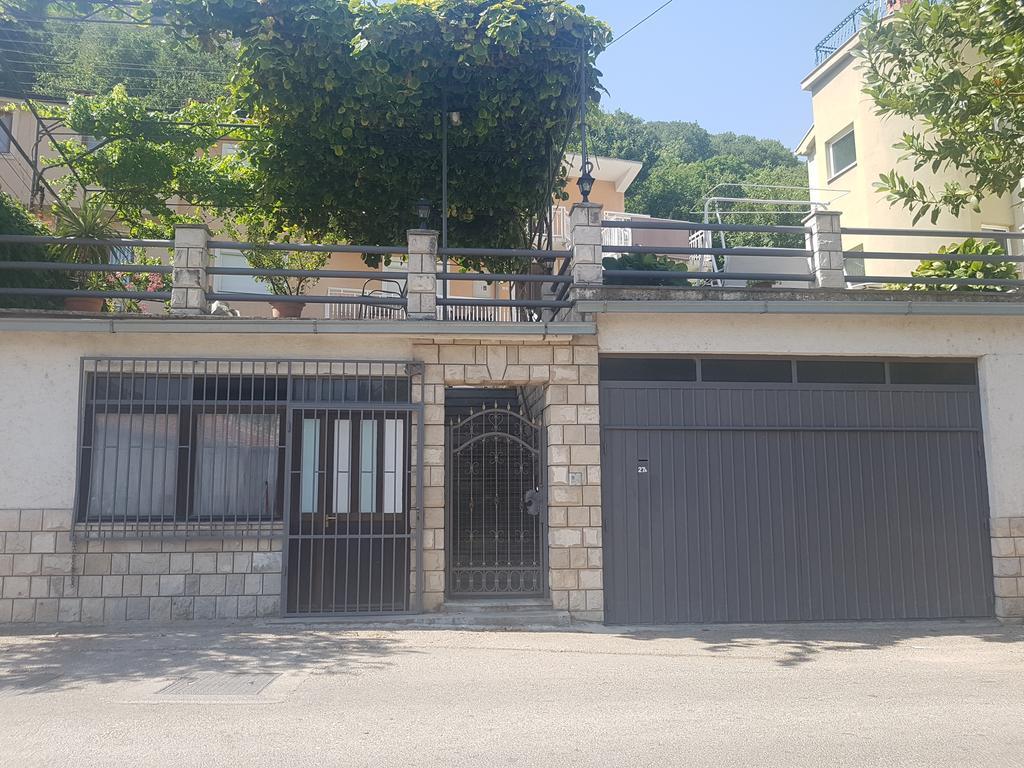 Accommodation Vesa Mostar Esterno foto